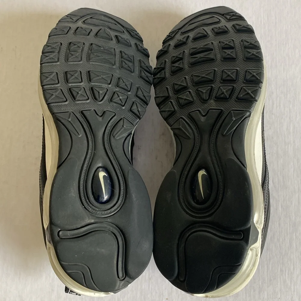 Nike Women’s AirMax 97 Black Sneakers DX0137-001 Size 8.5